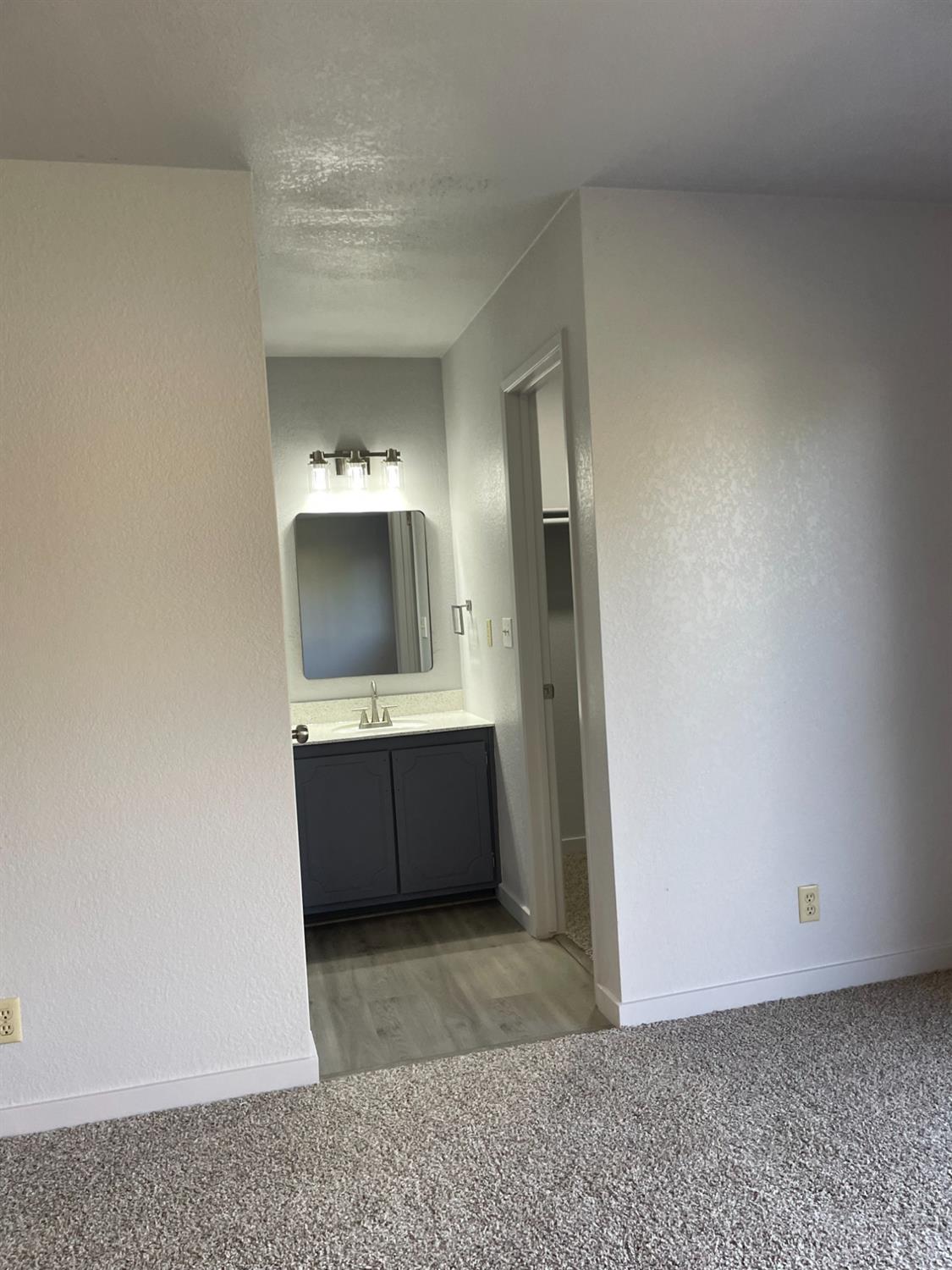 Detail Gallery Image 12 of 15 For 6240 Sunrise South Dr, Sacramento,  CA 95824 - 4 Beds | 2 Baths