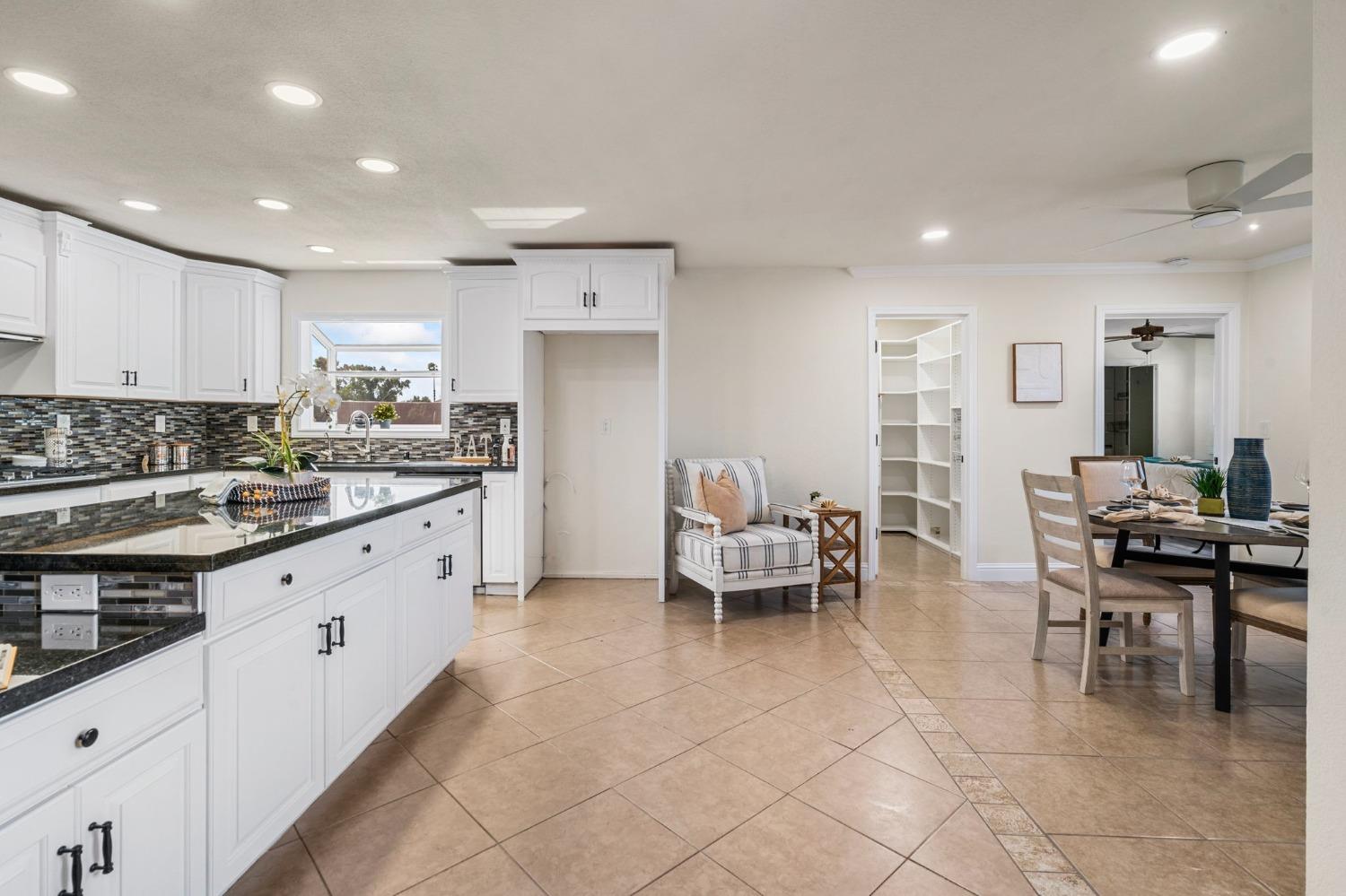 Detail Gallery Image 27 of 86 For 23155 Vaquero Ct, Tracy,  CA 95304 - 5 Beds | 3 Baths