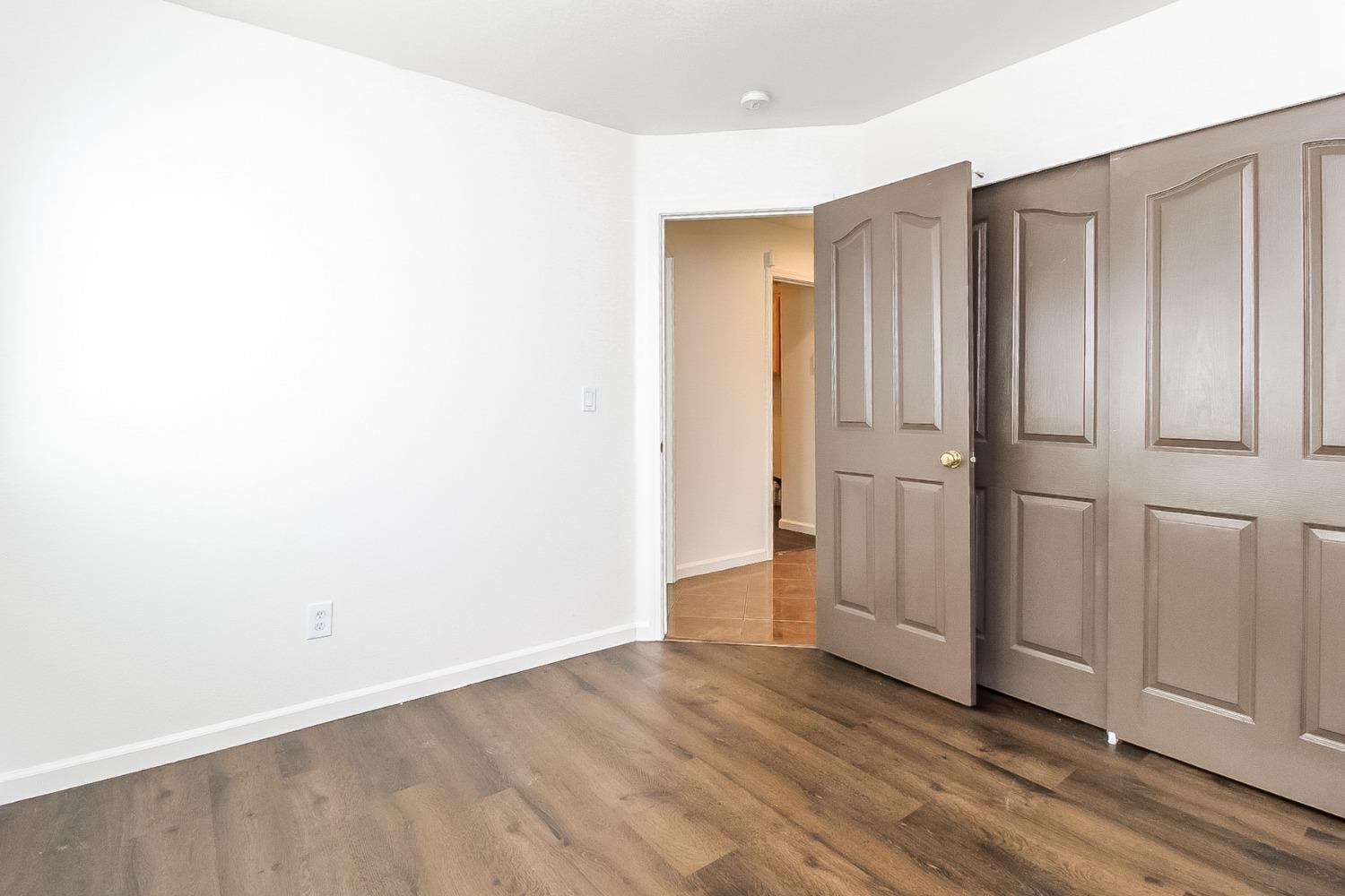 Detail Gallery Image 19 of 28 For 9998 Tarzo Way, Elk Grove,  CA 95757 - 4 Beds | 2 Baths
