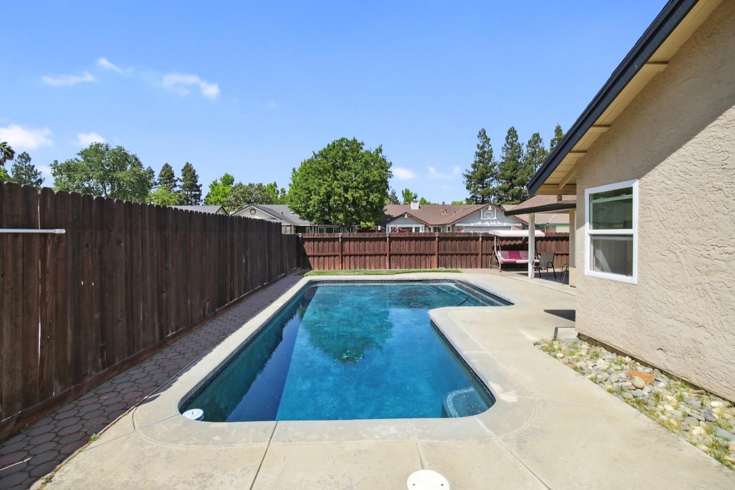 Adelante Court, Elk Grove, California image 29