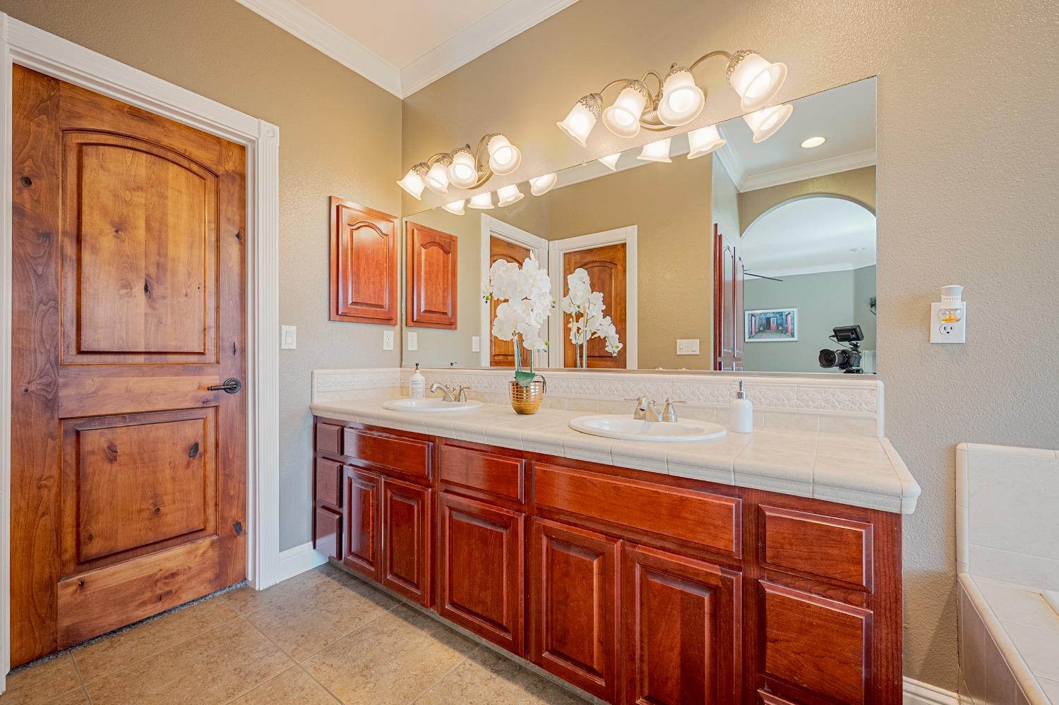 Detail Gallery Image 60 of 73 For 2223 Taylor Jean, Atwater,  CA 95301 - 4 Beds | 3 Baths