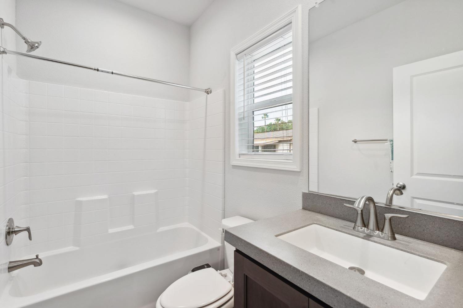 Detail Gallery Image 16 of 22 For 2000 West Capitol Ave. 125, West Sacramento,  CA 95691 - 2 Beds | 2 Baths