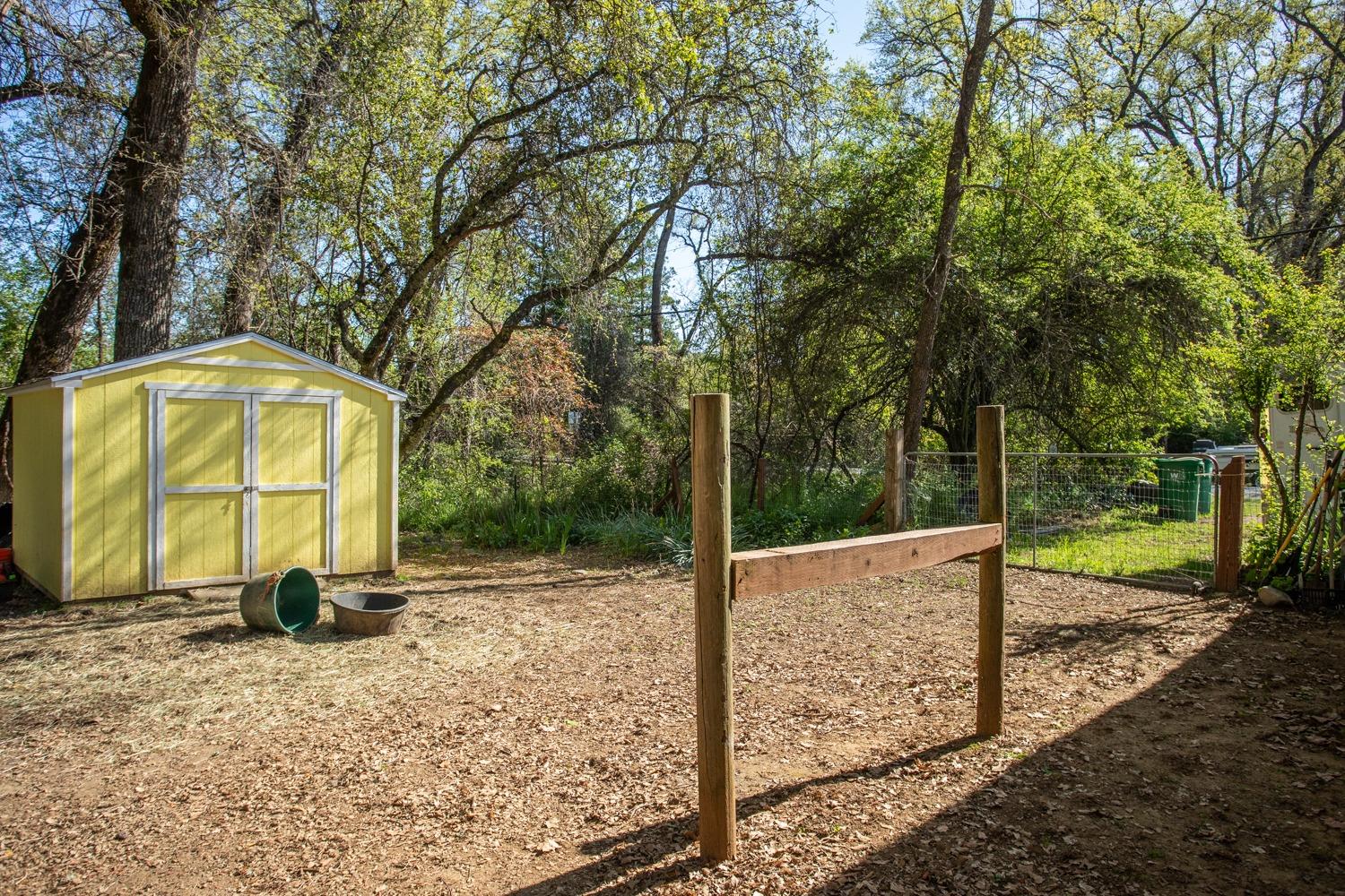 Detail Gallery Image 55 of 69 For 17098 Clover Rd, Penn Valley,  CA 95946 - 2 Beds | 2 Baths