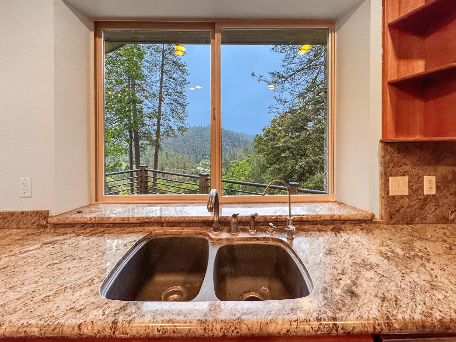 Bear Ridge Road, Grass Valley, California image 8
