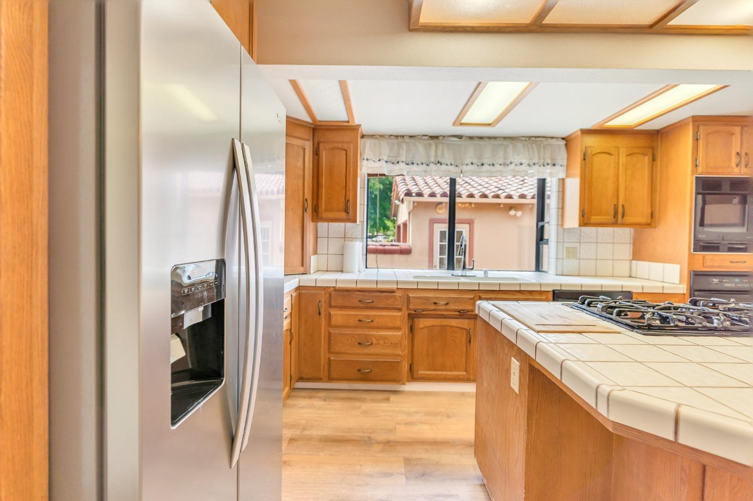 Detail Gallery Image 28 of 87 For 1735 S 6th St, Los Banos,  CA 93635 - 3 Beds | 3 Baths