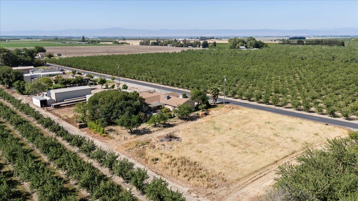 Detail Gallery Image 5 of 72 For 23786 Alice Rd, Manteca,  CA 95337 - 4 Beds | 2 Baths