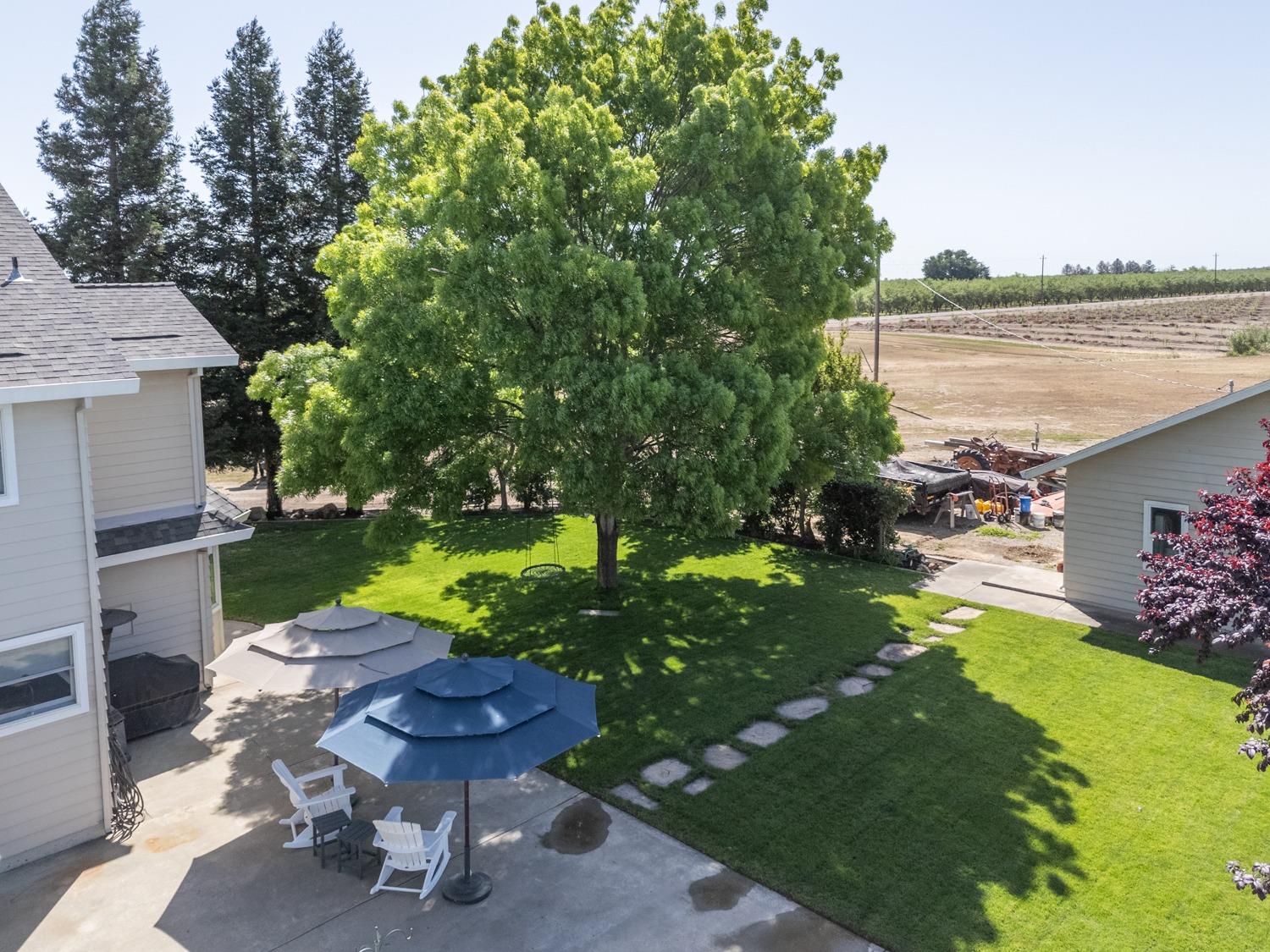 Detail Gallery Image 11 of 81 For 509 Wyer Rd, Arbuckle,  CA 95912 - 5 Beds | 2/1 Baths