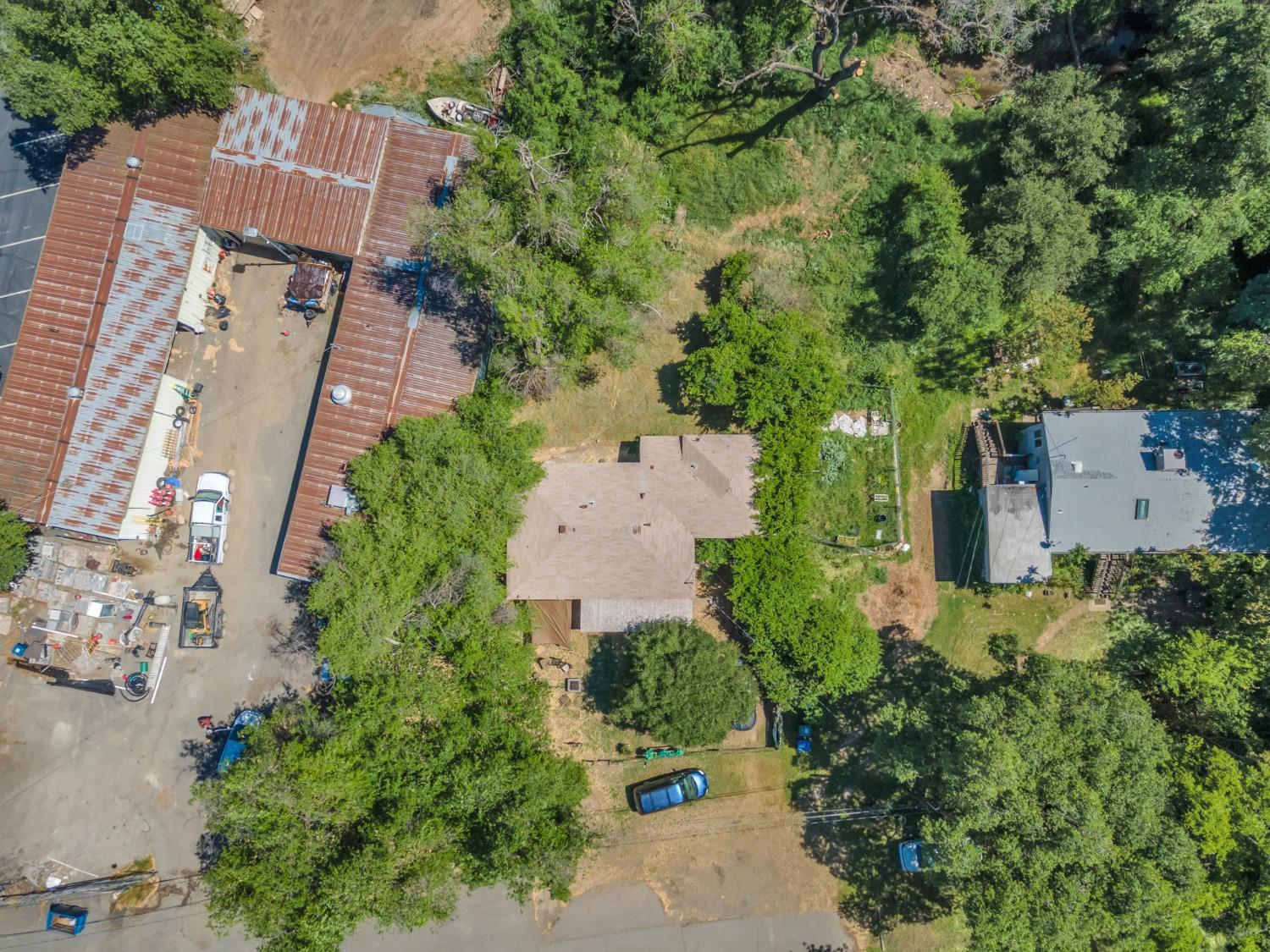 Detail Gallery Image 9 of 11 For 5800 Rosebud Ln, Sacramento,  CA 95841 - 3 Beds | 2 Baths