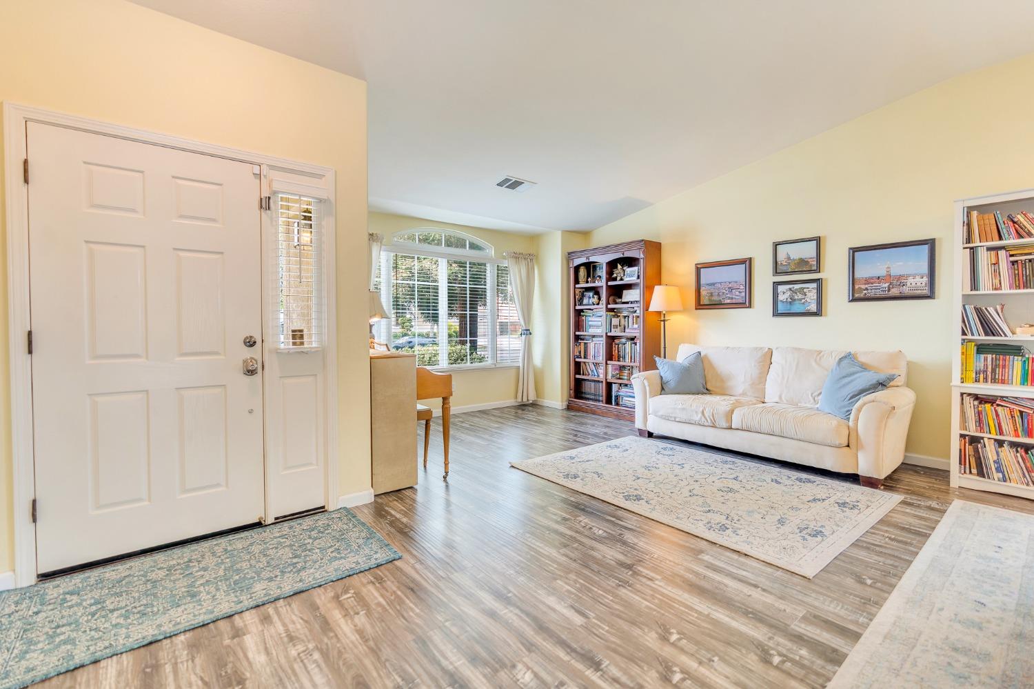Detail Gallery Image 7 of 77 For 679 Birch Ave, Los Banos,  CA 93635 - 4 Beds | 2 Baths