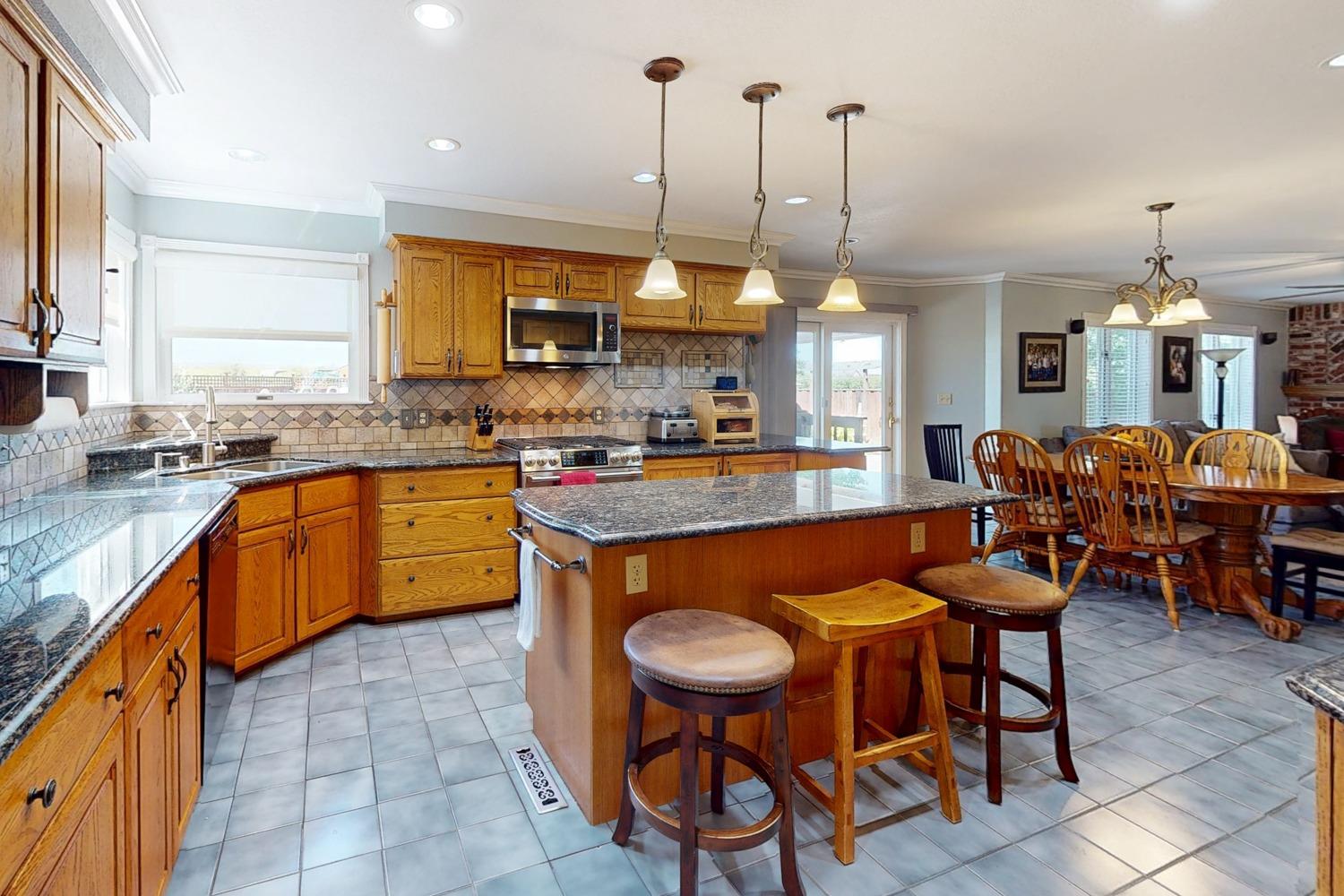Detail Gallery Image 50 of 81 For 509 Wyer Rd, Arbuckle,  CA 95912 - 5 Beds | 2/1 Baths