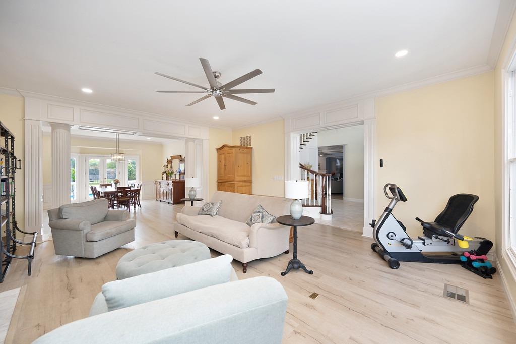 property-img