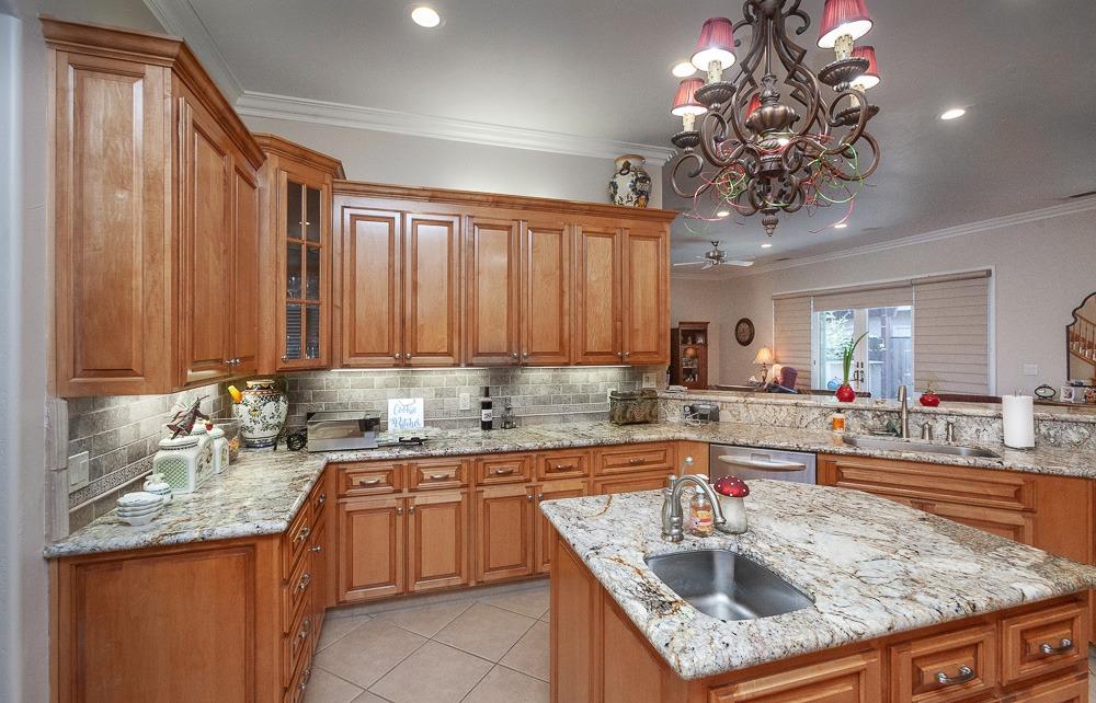 Detail Gallery Image 21 of 87 For 1111 Brighton Way, Lodi,  CA 95242 - 4 Beds | 3/1 Baths
