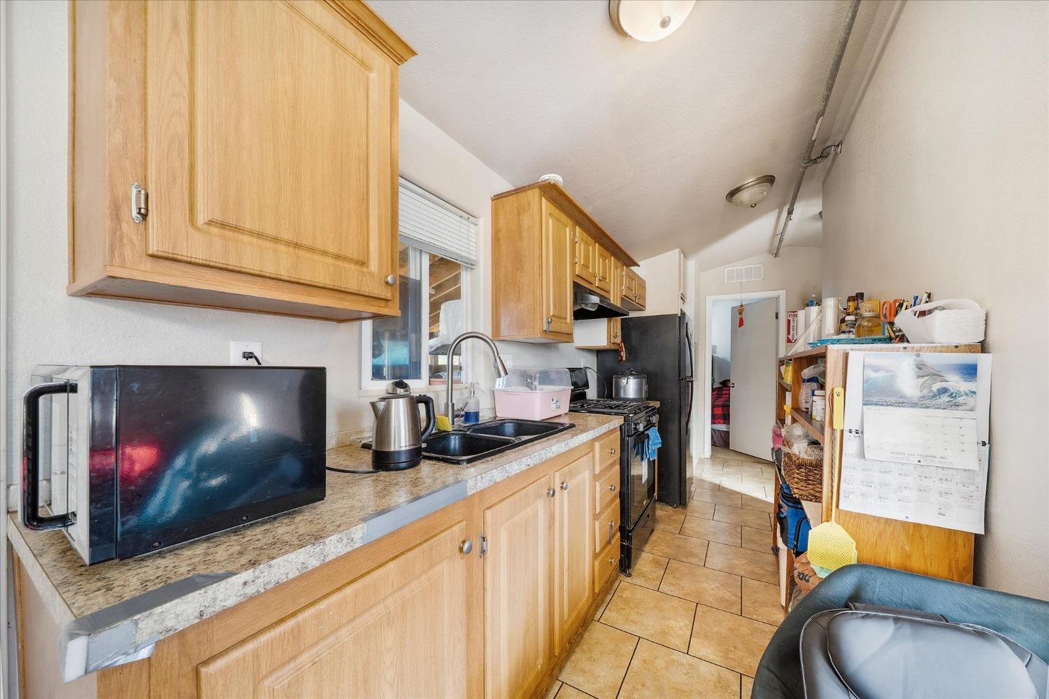 Southwood Dr, Cottonwood, California image 8
