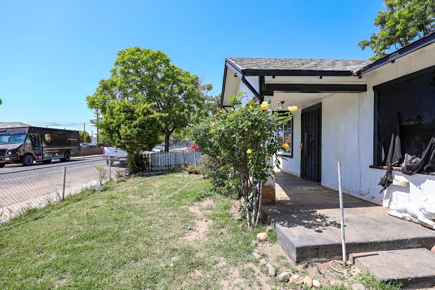 Virginia Street, Manteca, California image 4