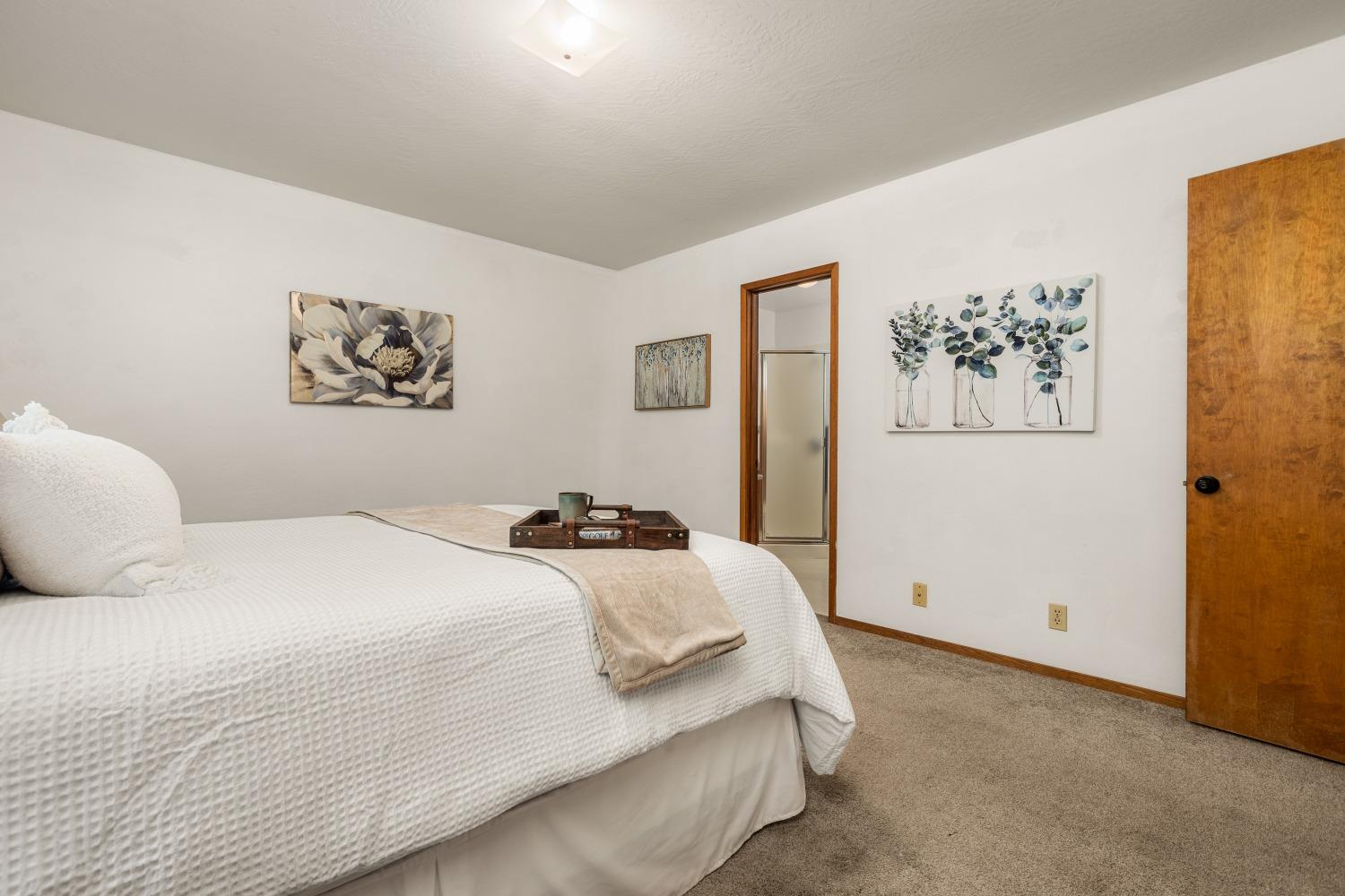 Detail Gallery Image 16 of 38 For 12910 Roadrunner Dr, Penn Valley,  CA 95946 - 3 Beds | 2 Baths