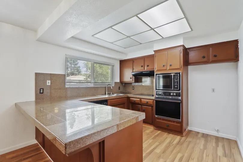 Wavecrest Way, Sacramento, California image 12