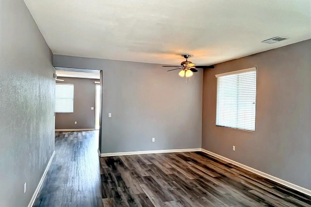 Detail Gallery Image 13 of 16 For 209 Elgin Ave, Lodi,  CA 95240 - 3 Beds | 2 Baths