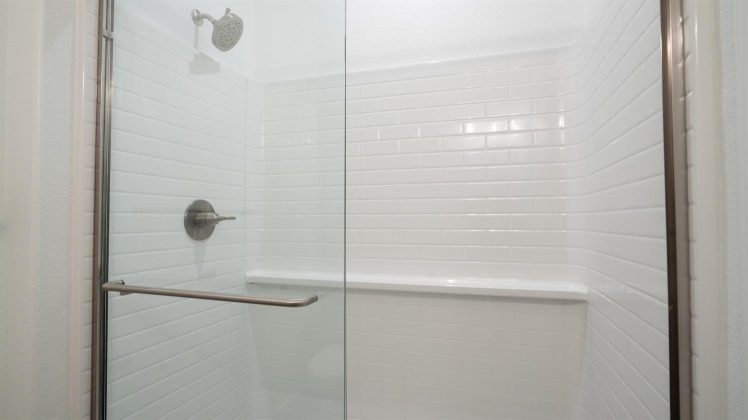 Detail Gallery Image 6 of 40 For 1035 Jarup Dr, Lathrop,  CA 95330 - 4 Beds | 3 Baths
