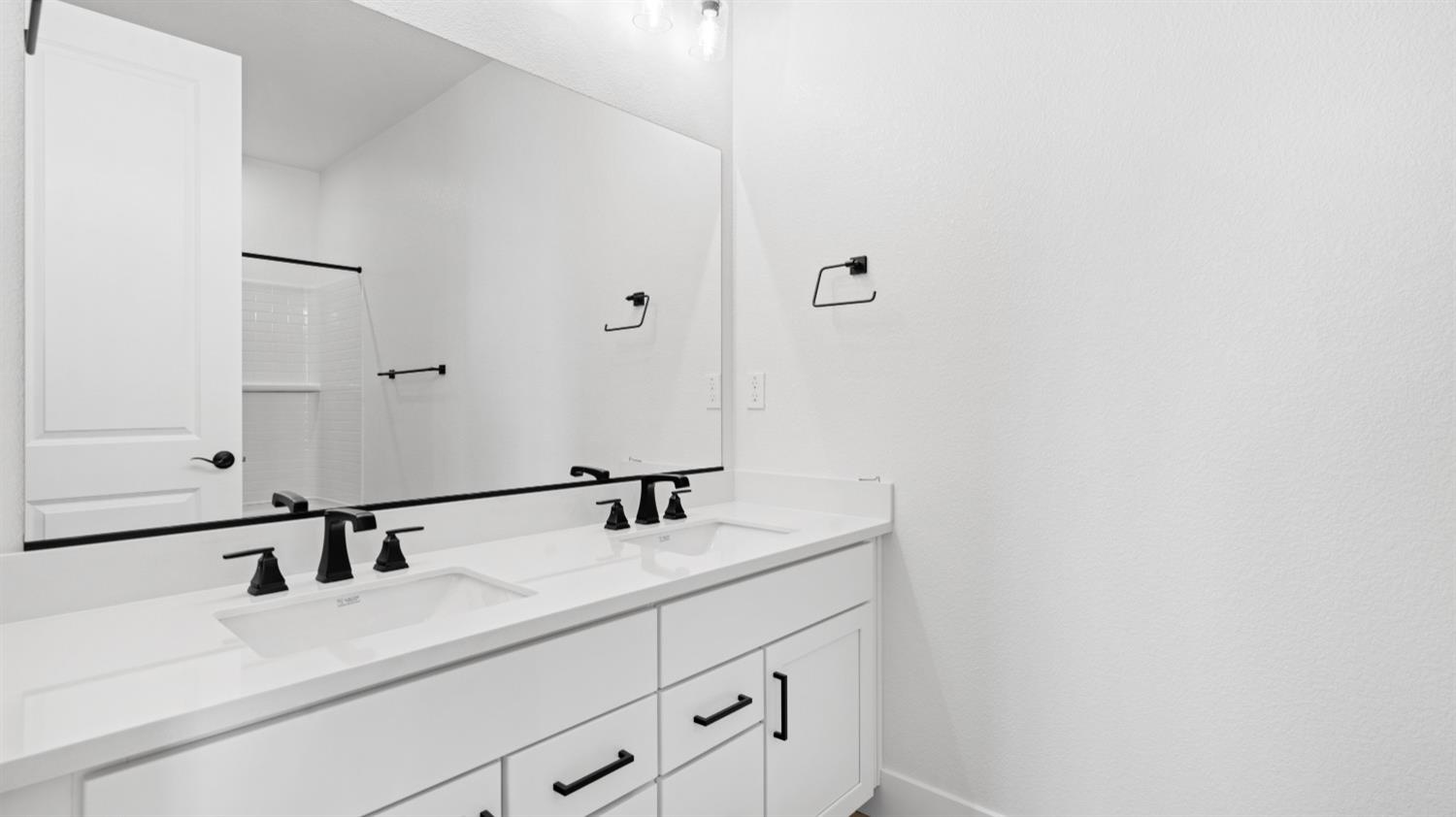 Detail Gallery Image 31 of 38 For 2220 Coral Dr, Lodi,  CA 95242 - 4 Beds | 3 Baths
