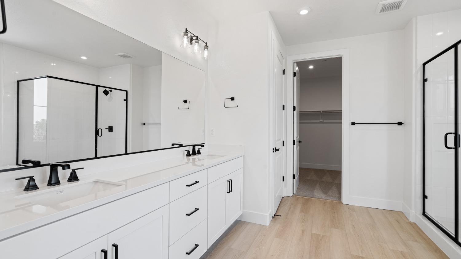 Detail Gallery Image 26 of 38 For 2220 Coral Dr, Lodi,  CA 95242 - 4 Beds | 3 Baths