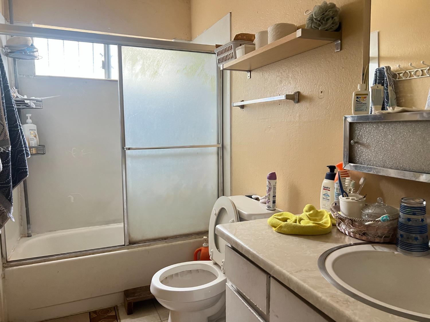 3045 Wentworth Drive, Stockton, California image 27