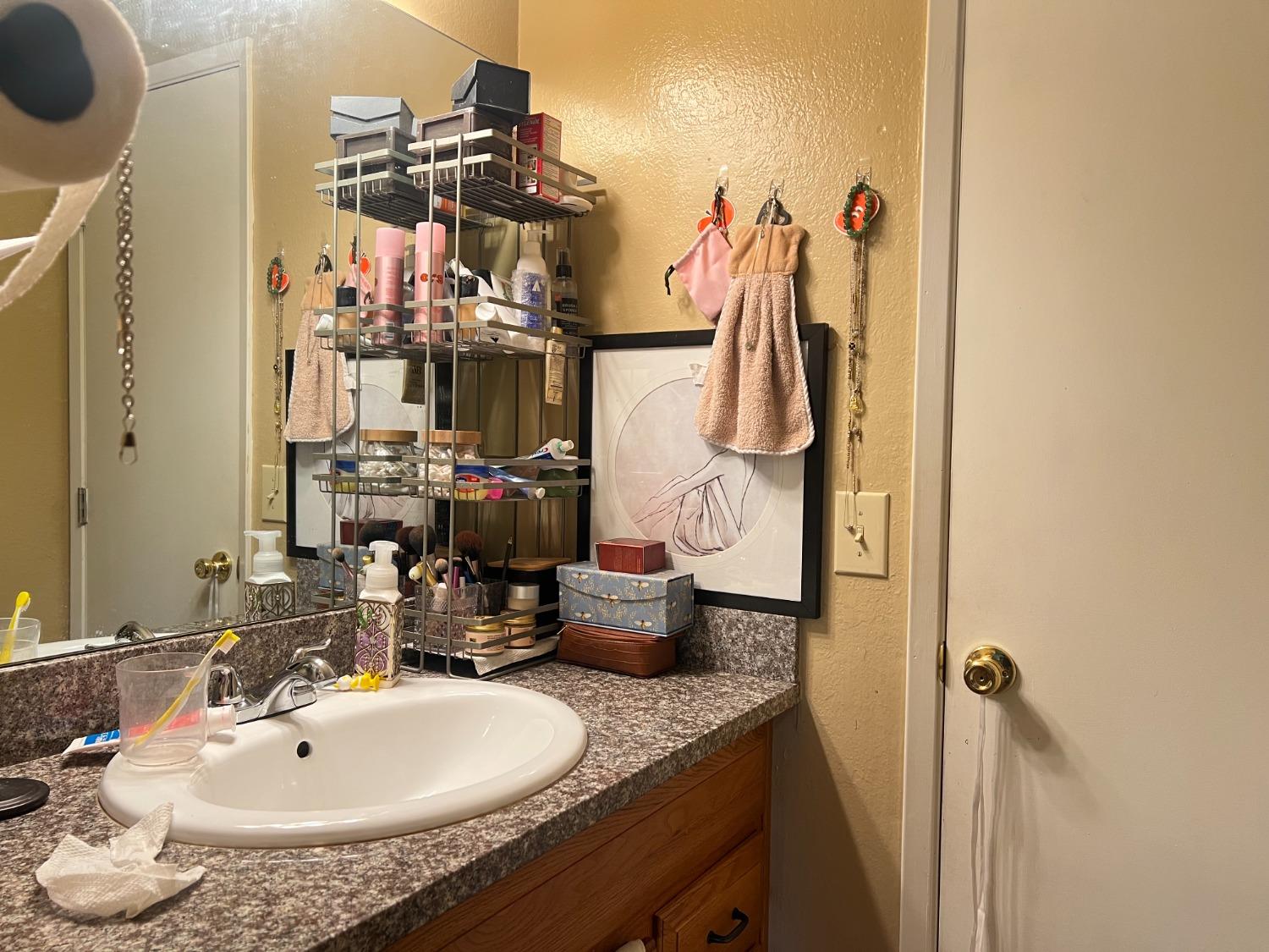 3045 Wentworth Drive, Stockton, California image 15