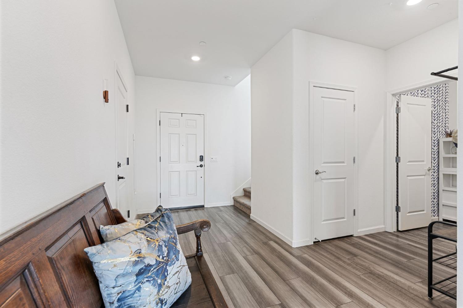 Maggie Court, Plumas Lake, California image 23