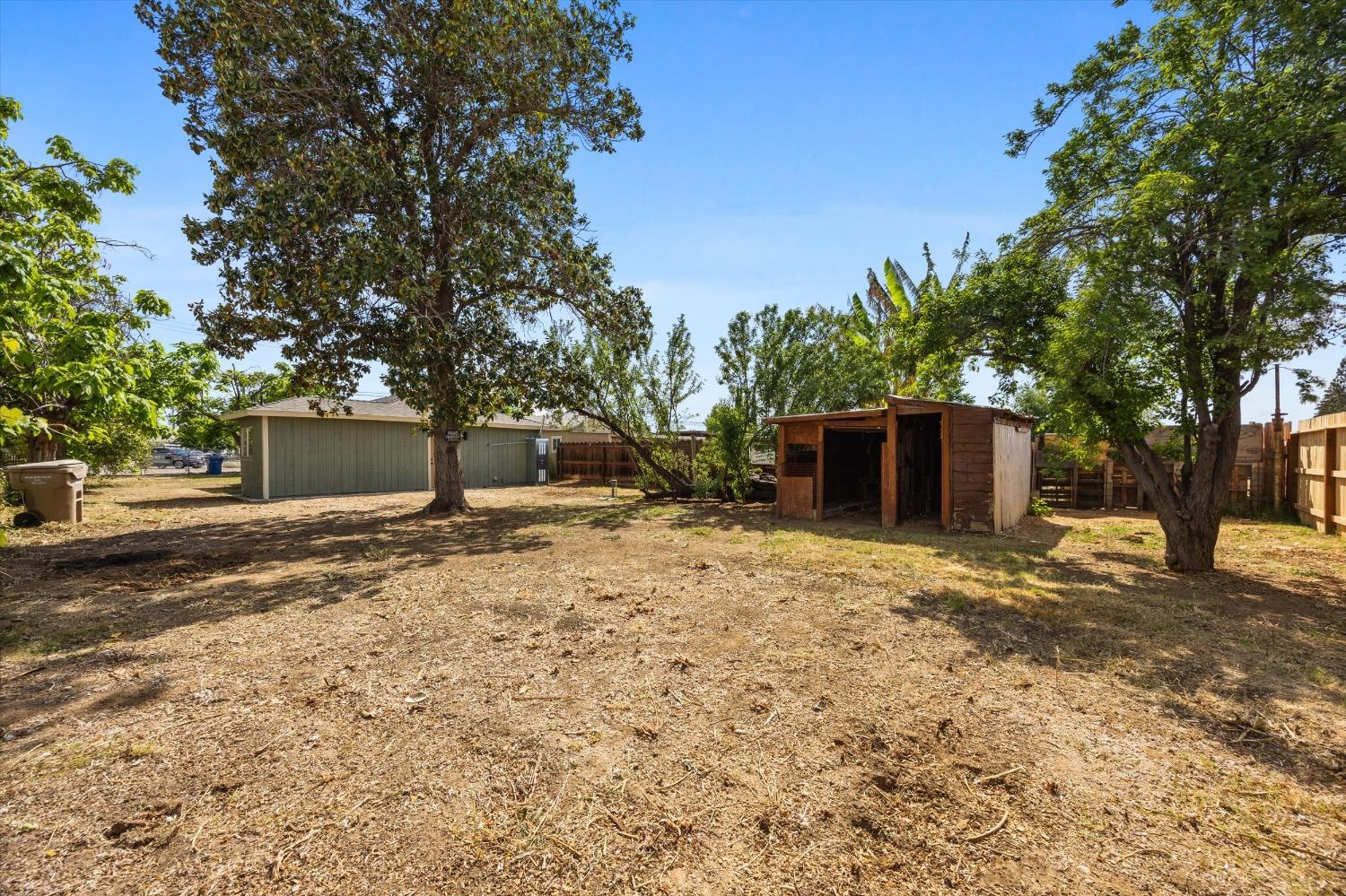 Lisle Street, Bakersfield, California image 29