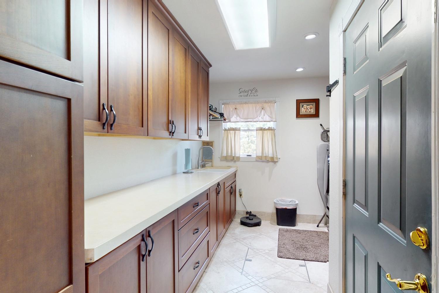 Detail Gallery Image 59 of 81 For 509 Wyer Rd, Arbuckle,  CA 95912 - 5 Beds | 2/1 Baths