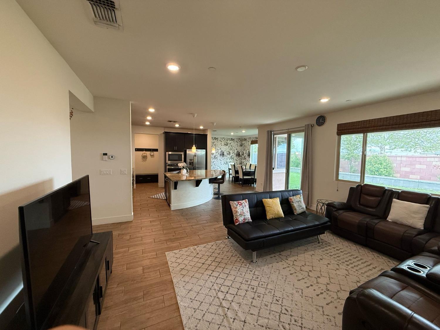 Orpheus Circle, Rancho Cordova, California image 10