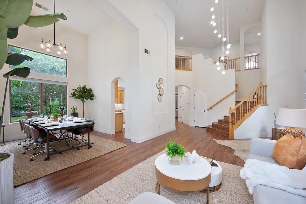 Detail Gallery Image 10 of 84 For 260 Woodhaven Pl, West Sacramento,  CA 95605 - 5 Beds | 3 Baths