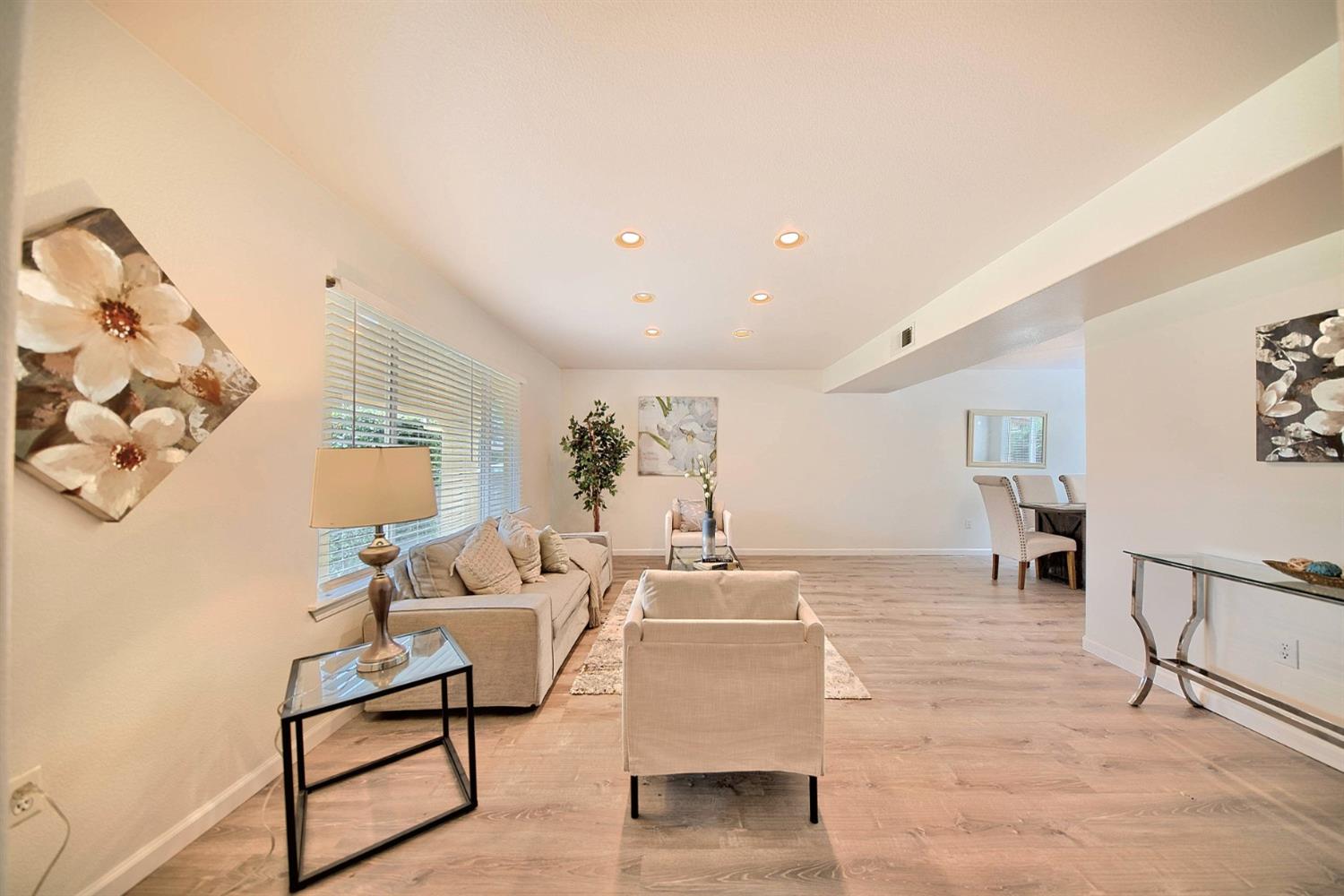 Detail Gallery Image 3 of 99 For 721 Amaretto Dr, Tracy,  CA 95376 - 5 Beds | 2/1 Baths