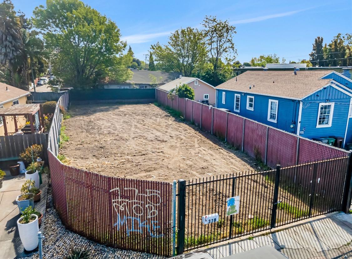 105th Avenue, Oakland, California image 1