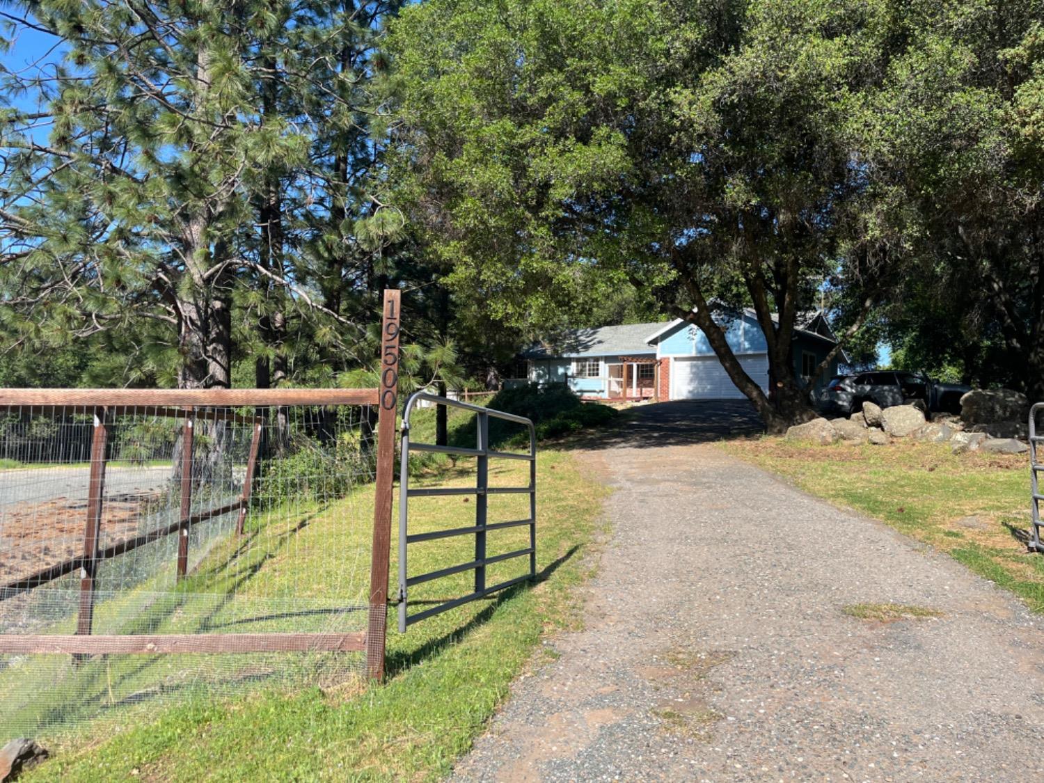 Moroni Lane, Grass Valley, California image 2