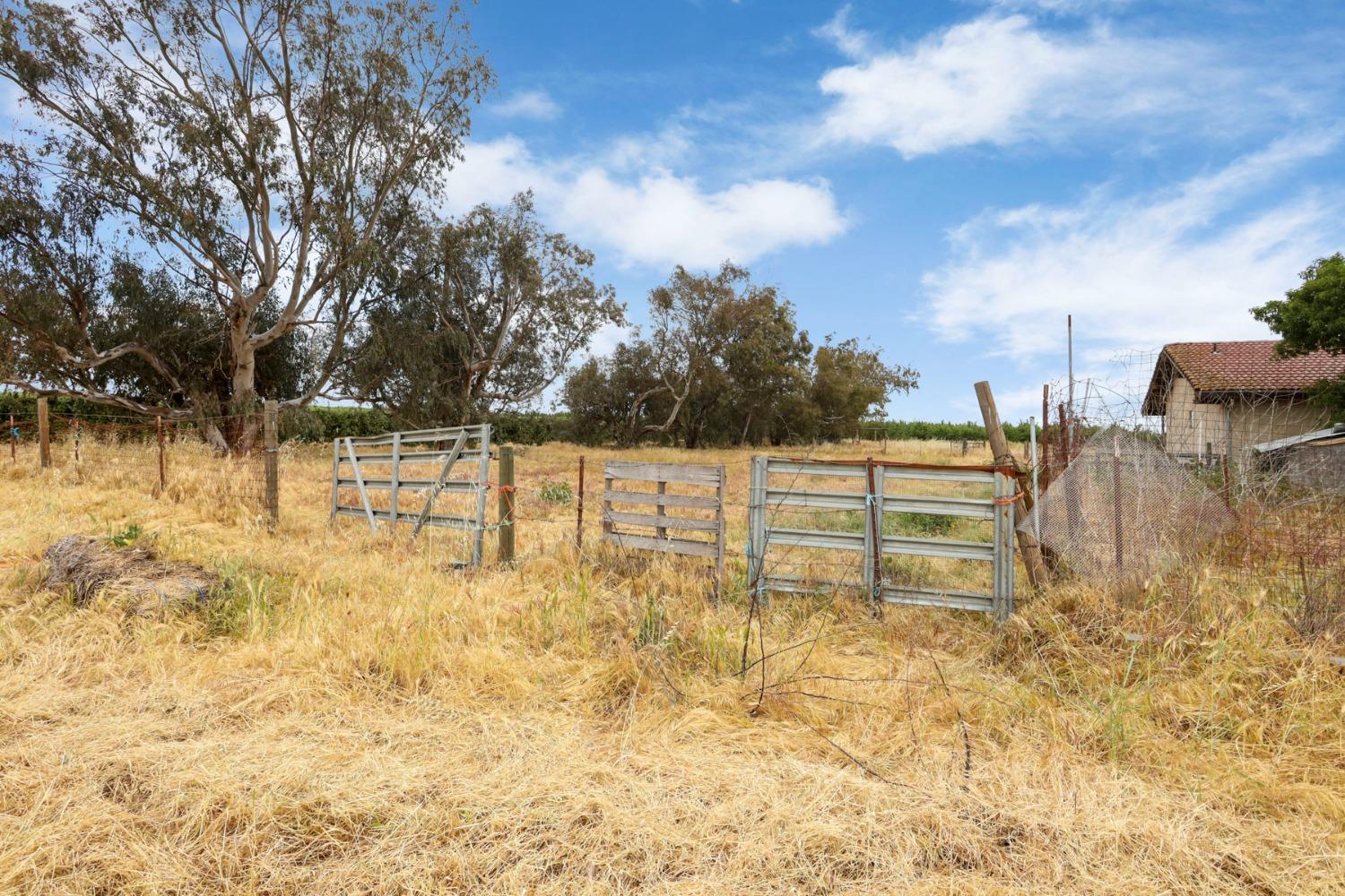 W Kingdon Road, Lodi, California image 41