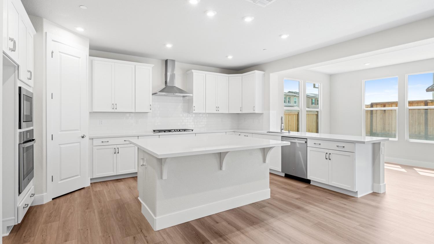 Detail Gallery Image 16 of 46 For 2508 Wisteria Dr, Lodi,  CA 95242 - 5 Beds | 3 Baths