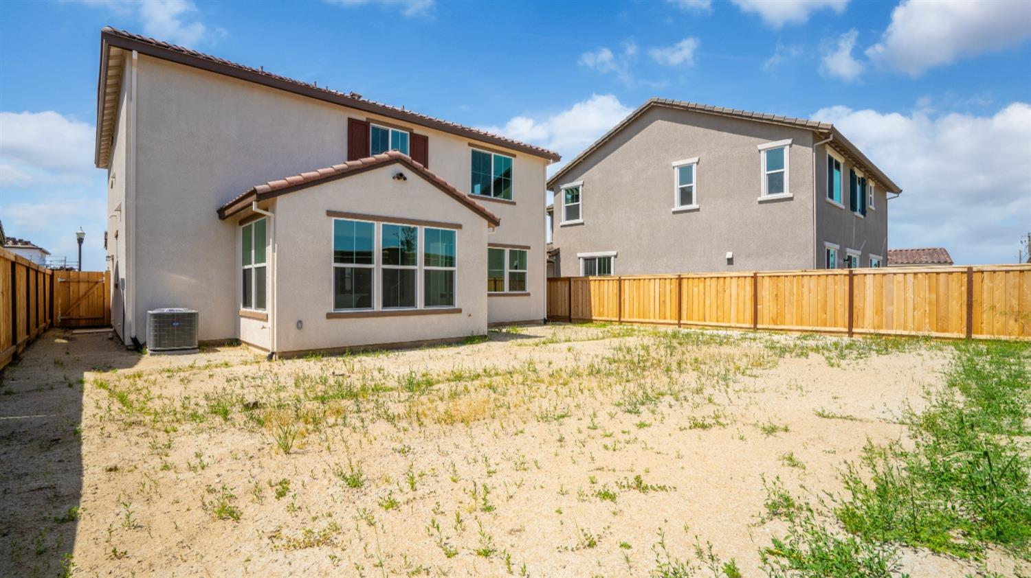 Detail Gallery Image 39 of 40 For 2142 Coral Dr, Lodi,  CA 95242 - 4 Beds | 3 Baths