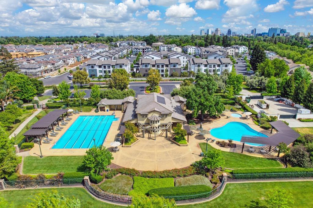 Detail Gallery Image 80 of 84 For 260 Woodhaven Pl, West Sacramento,  CA 95605 - 5 Beds | 3 Baths