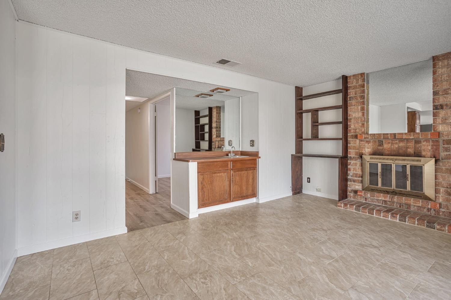 Detail Gallery Image 13 of 39 For 2430 Cheim Blvd, Marysville,  CA 95901 - 5 Beds | 3 Baths