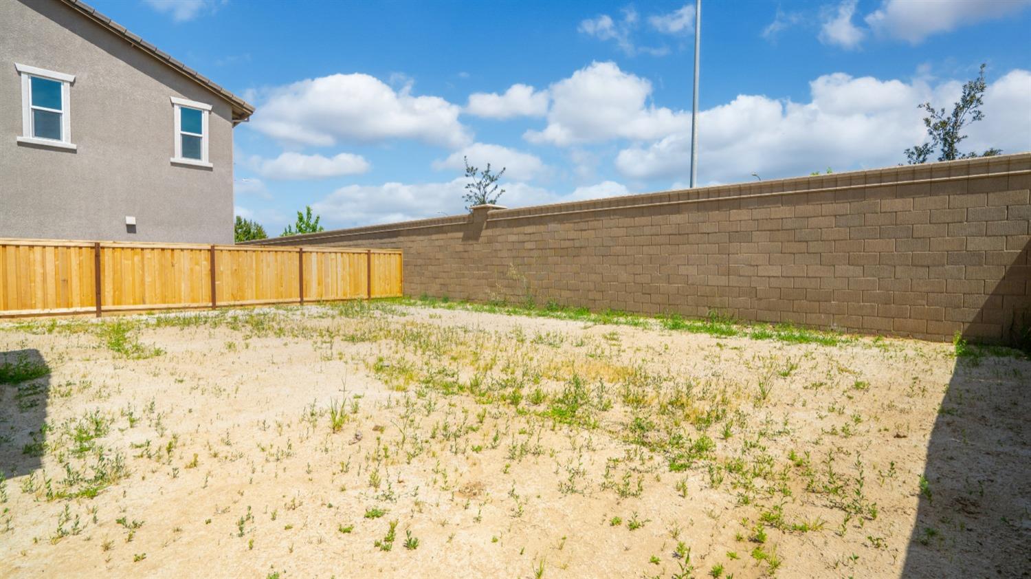 Detail Gallery Image 40 of 40 For 2142 Coral Dr, Lodi,  CA 95242 - 4 Beds | 3 Baths