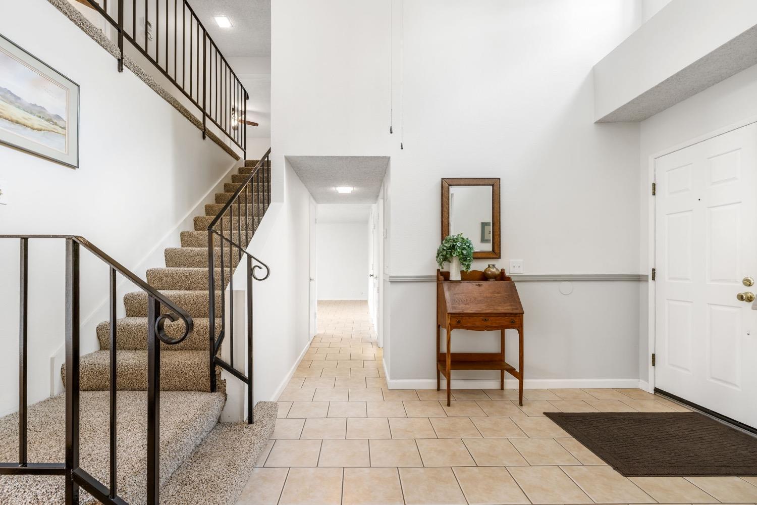 Detail Gallery Image 8 of 40 For 737 Heather Ln, Woodland,  CA 95695 - 4 Beds | 2/1 Baths