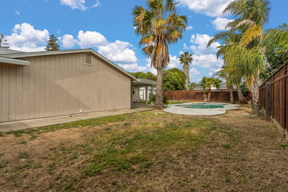Countryfield Drive, Sacramento, California image 25