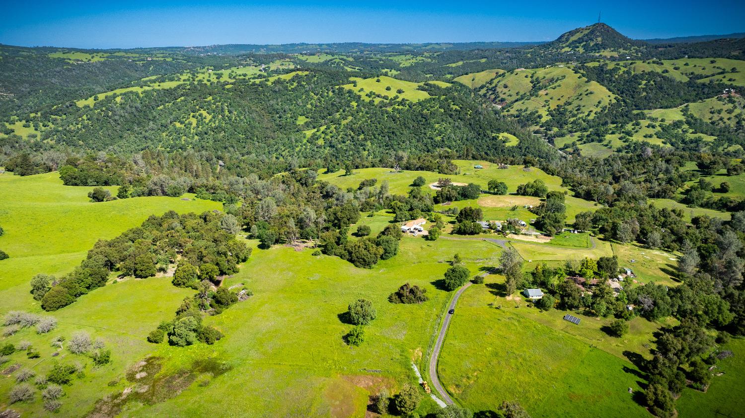 Sunshine Lane, Mokelumne Hill, California image 8