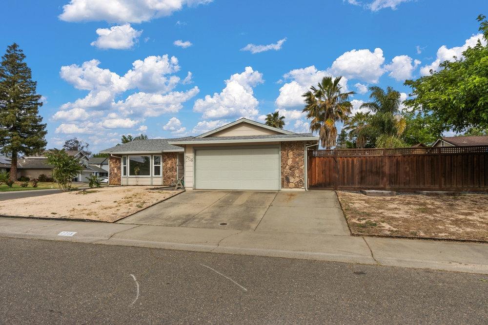 Countryfield Drive, Sacramento, California image 28
