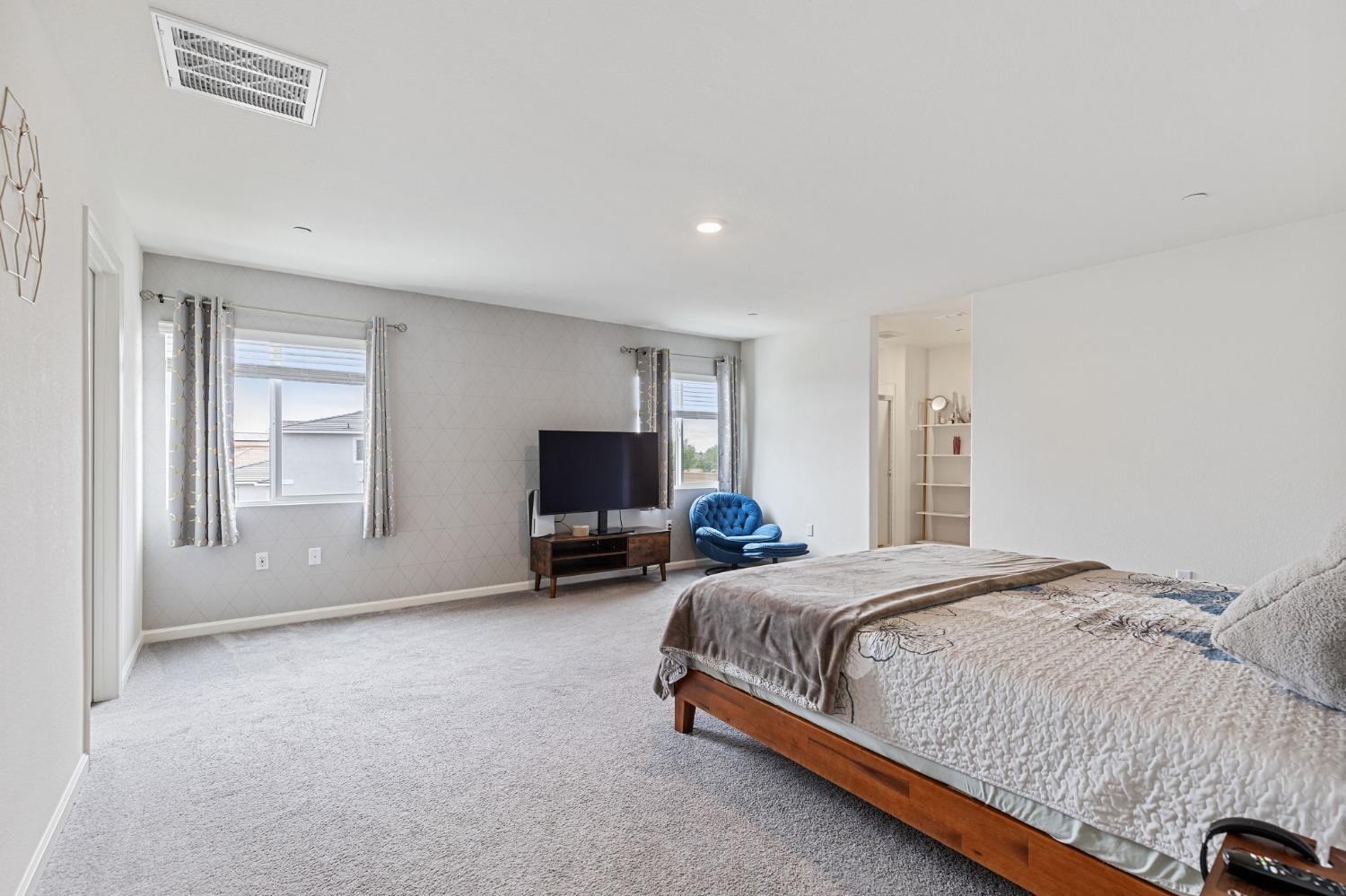 Maggie Court, Plumas Lake, California image 30