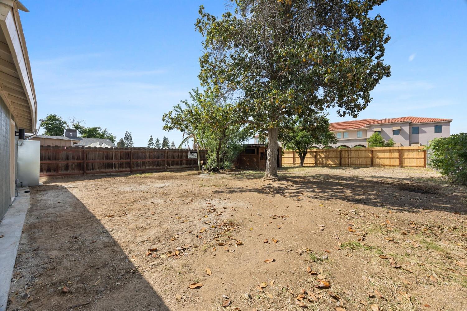 Lisle Street, Bakersfield, California image 26