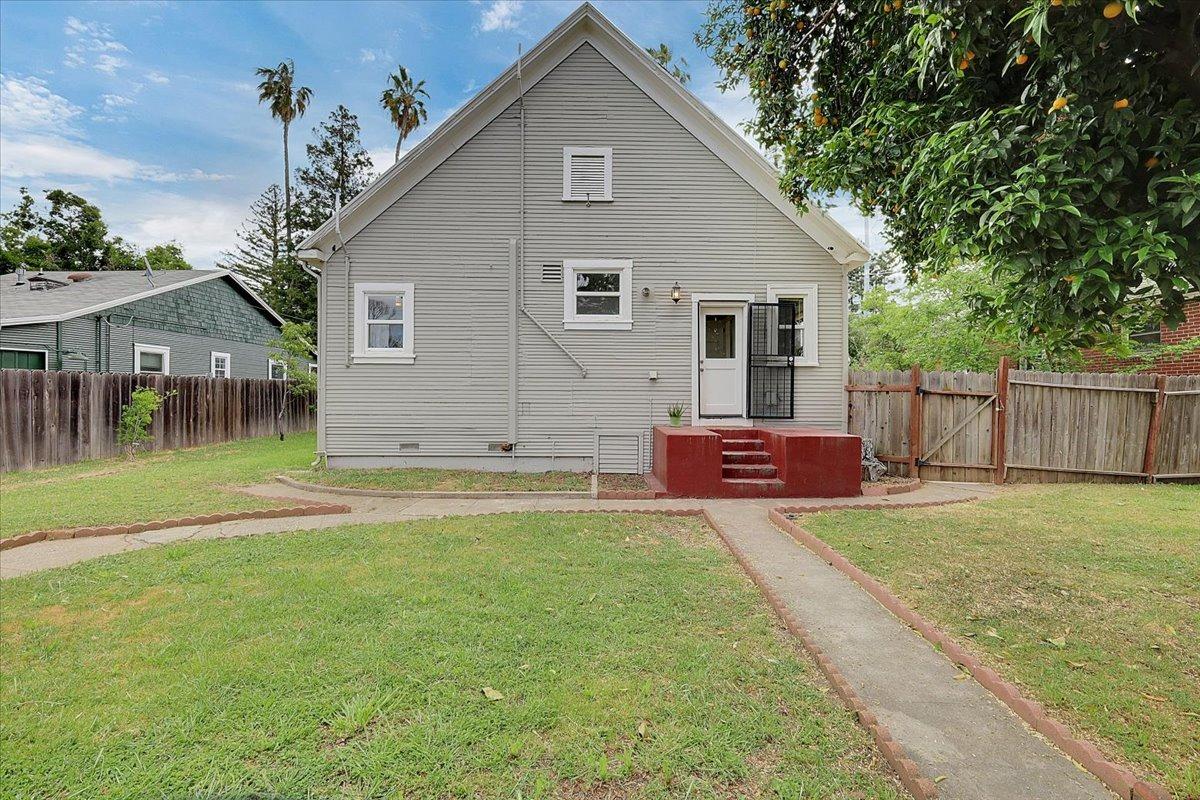 43rd Street, Sacramento, California image 31