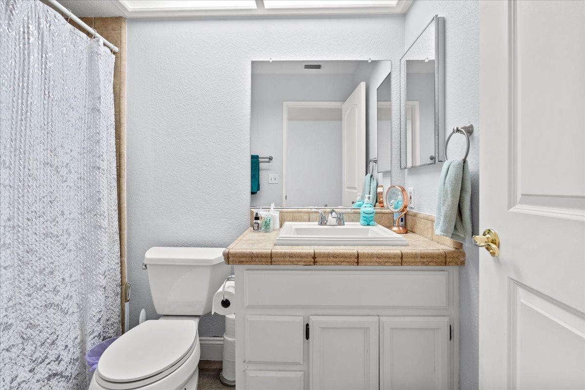 Detail Gallery Image 21 of 27 For 1496 Waterwheel Dr, Sacramento,  CA 95833 - 3 Beds | 2 Baths