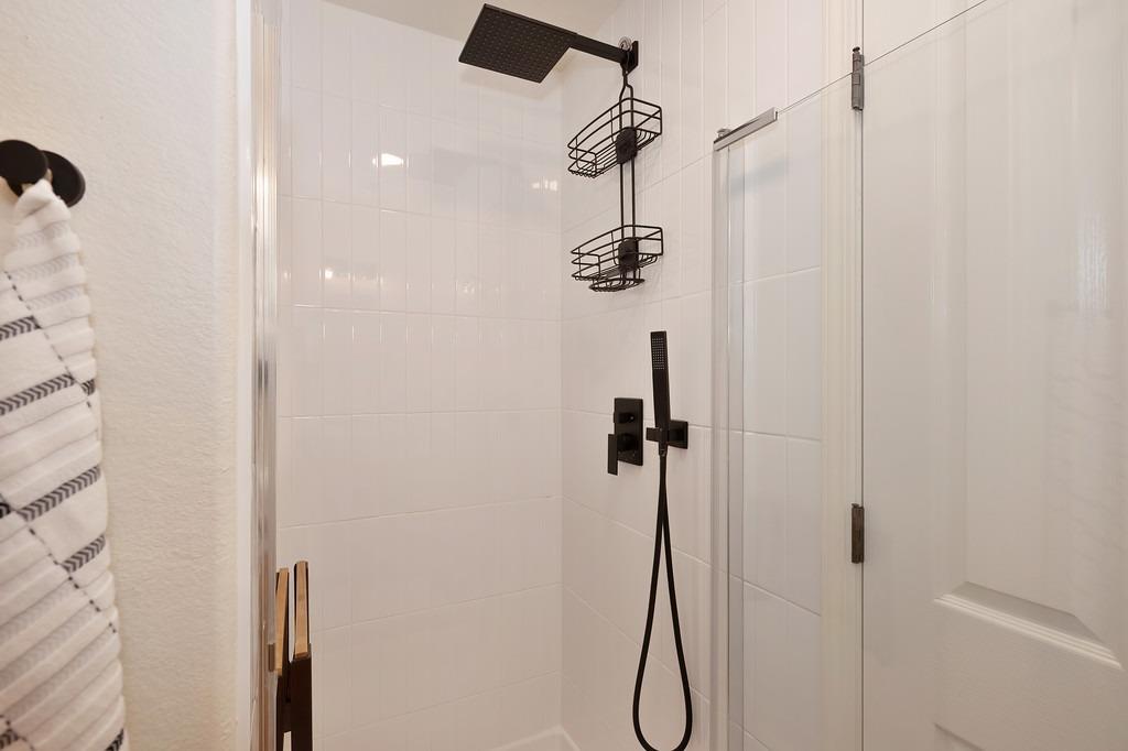 Detail Gallery Image 33 of 84 For 260 Woodhaven Pl, West Sacramento,  CA 95605 - 5 Beds | 3 Baths