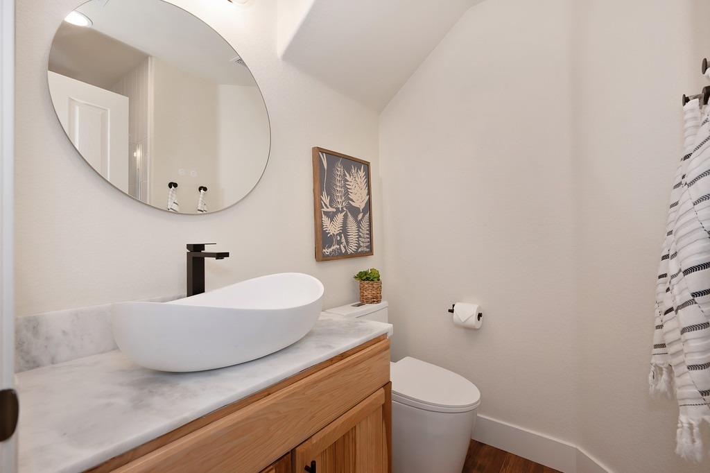 Detail Gallery Image 32 of 84 For 260 Woodhaven Pl, West Sacramento,  CA 95605 - 5 Beds | 3 Baths